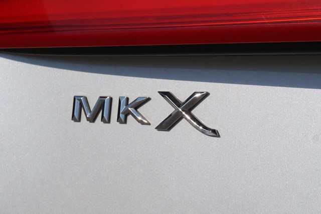 2016 Lincoln MKX Reserve image 19