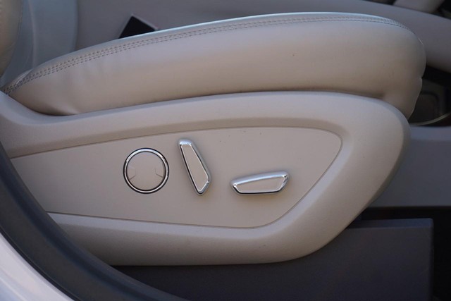 2016 Lincoln MKX Reserve image 30