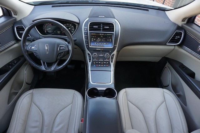 2016 Lincoln MKX Reserve image 32