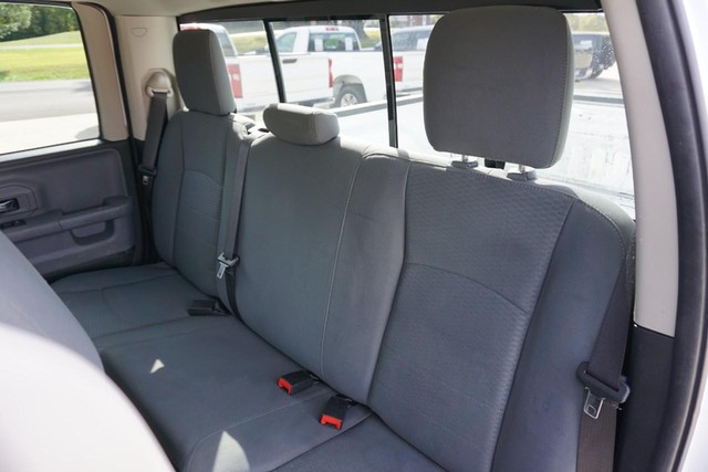 2016 Ram 1500 2WD SLT Quad Cab image 25