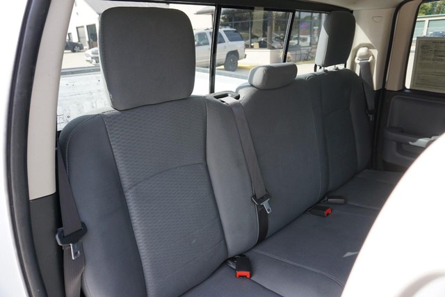 2016 Ram 1500 2WD SLT Quad Cab image 27