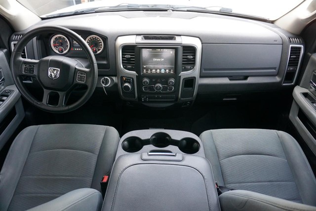 2016 Ram 1500 2WD SLT Quad Cab image 30