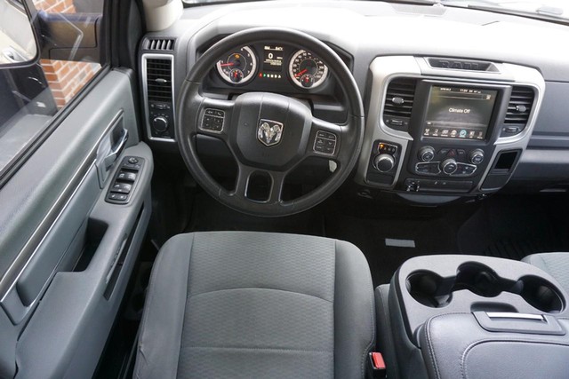 2016 Ram 1500 2WD SLT Quad Cab image 33