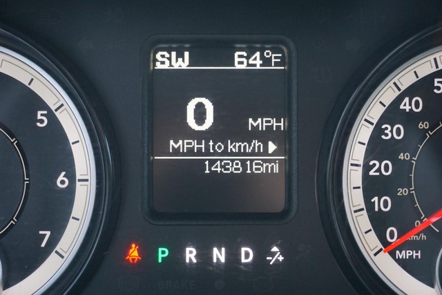 2016 Ram 1500 2WD SLT Quad Cab image 36