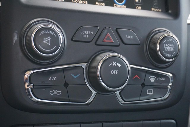 2016 Ram 1500 2WD SLT Quad Cab image 38