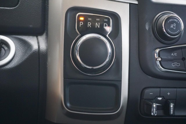 2016 Ram 1500 2WD SLT Quad Cab image 40