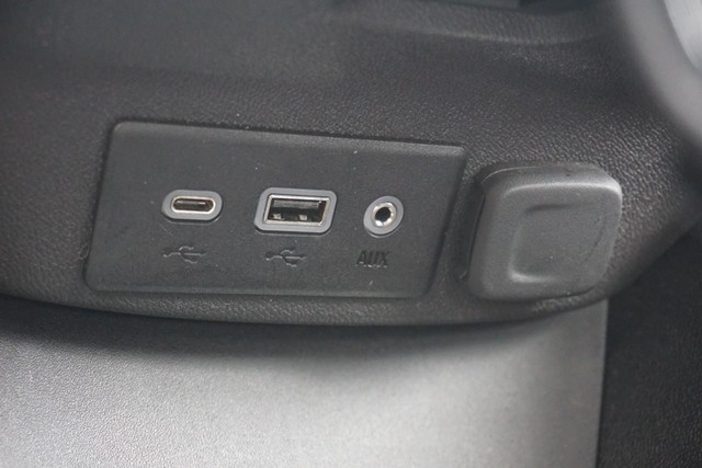 2023 Chevrolet Malibu LT image 35