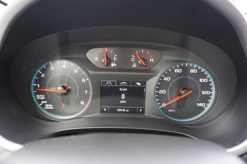 Chevrolet Malibu Vehicle Full-screen Gallery Image 30