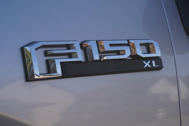 2018 Ford F-150 4WD XL Reg Cab image 12