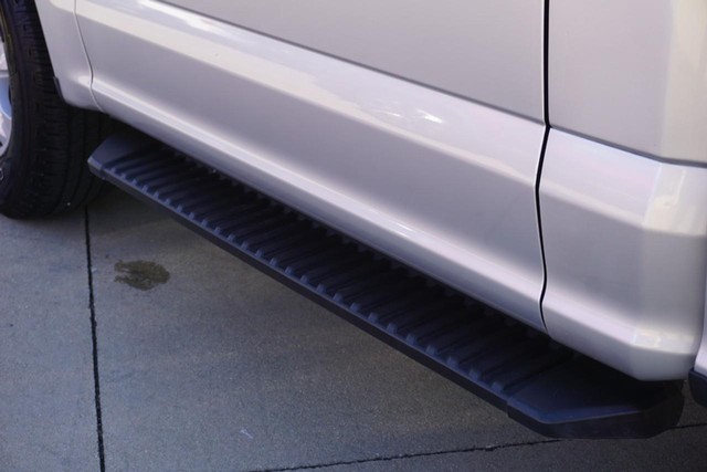 2018 Ford F-150 4WD XL Reg Cab image 17