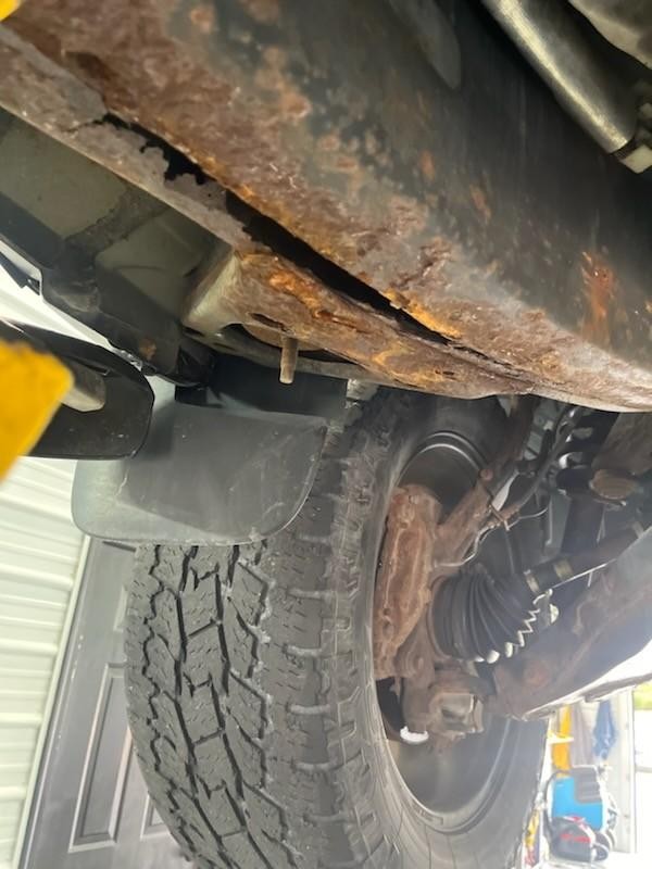 2011 Toyota Tundra 4WD Truck 4WD LTD CrewMax image 04