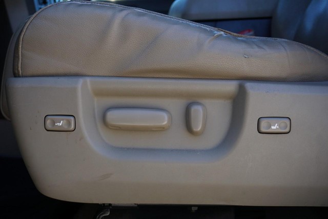 2011 Toyota Tundra 4WD Truck 4WD LTD CrewMax image 33