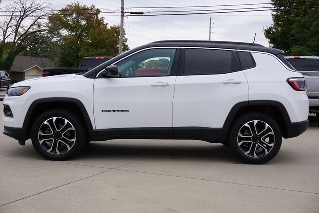 2022 Jeep Compass 4WD Limited image 06
