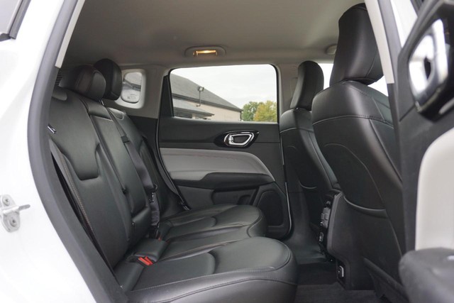 2022 Jeep Compass 4WD Limited image 27