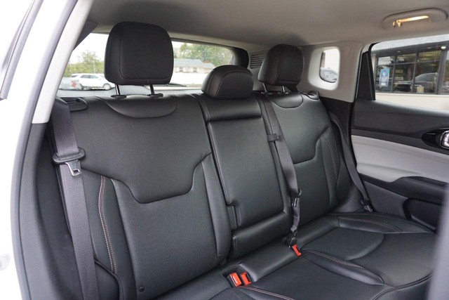 2022 Jeep Compass 4WD Limited image 28