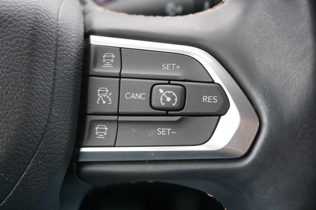 2022 Jeep Compass 4WD Limited image 36