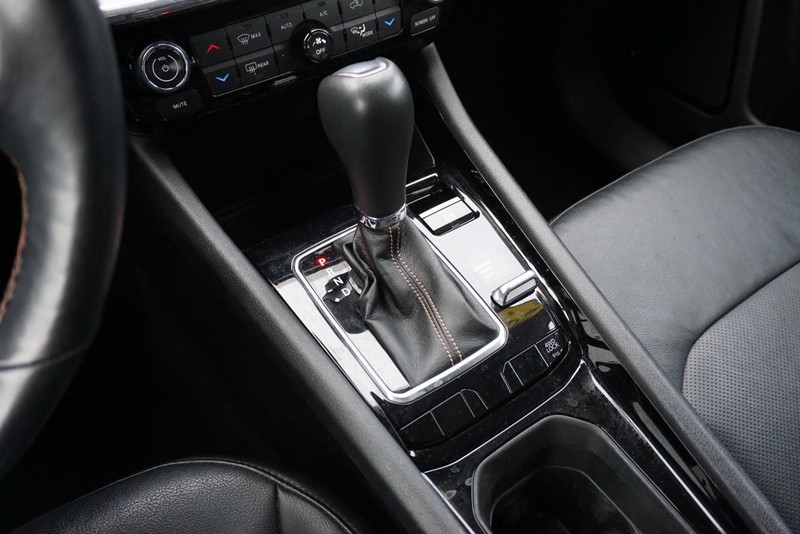 Jeep Compass Vehicle Full-screen Gallery Image 41