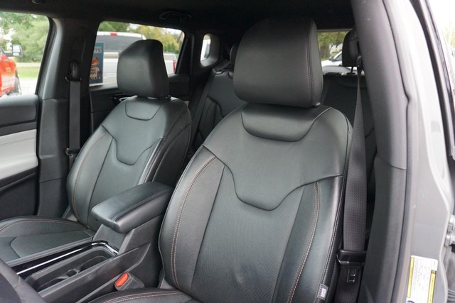 2023 Jeep Compass 4WD Limited image 24