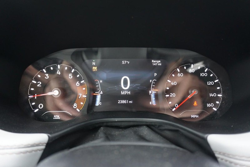 Jeep Compass Vehicle Full-screen Gallery Image 37