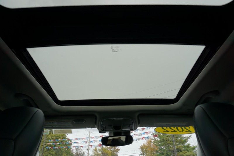 Jeep Cherokee Vehicle Full-screen Gallery Image 34