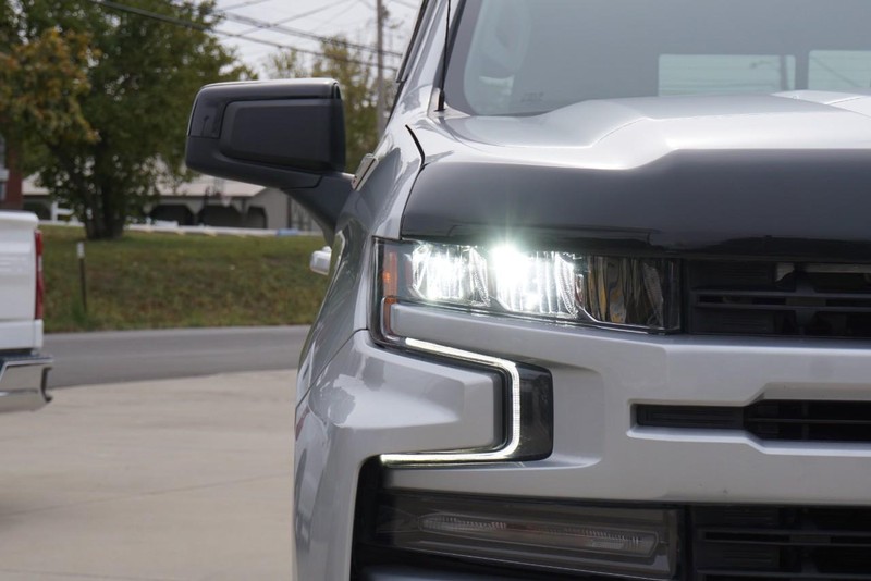 Chevrolet Silverado 1500 Vehicle Full-screen Gallery Image 09