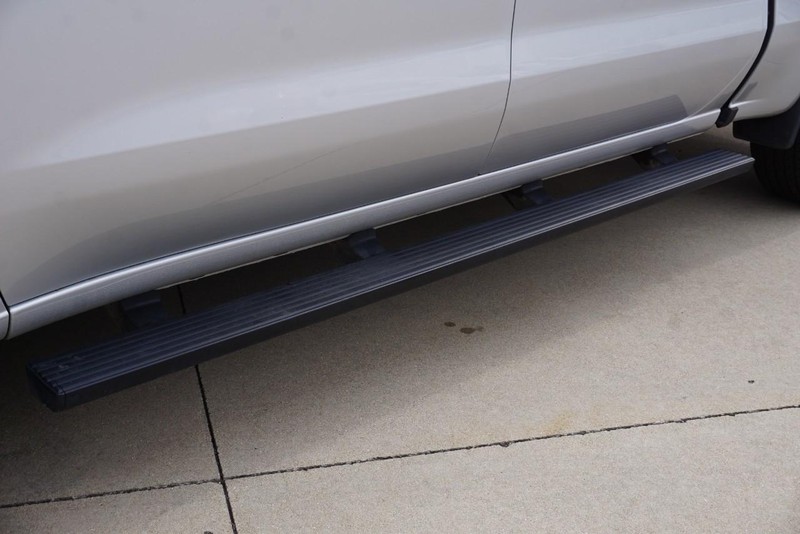 Chevrolet Silverado 1500 Vehicle Full-screen Gallery Image 14