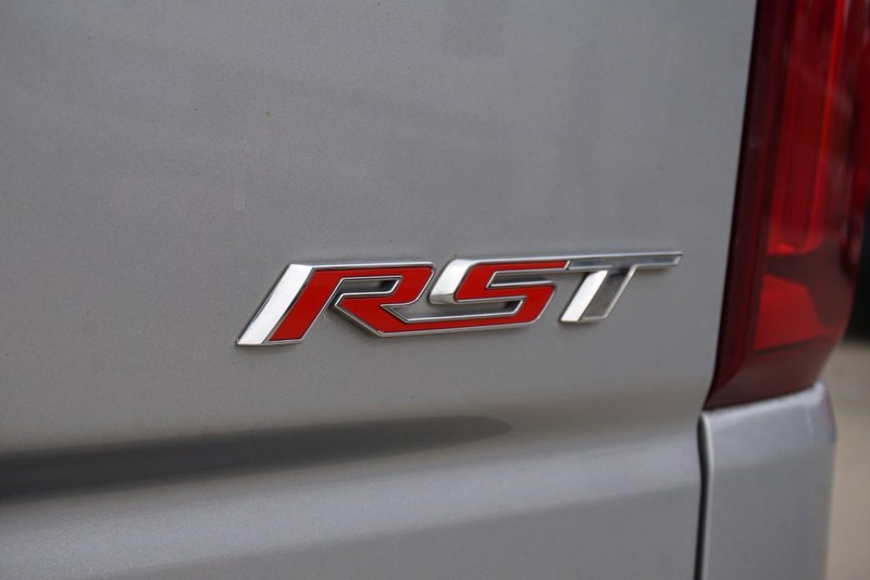 Chevrolet Silverado 1500 Vehicle Full-screen Gallery Image 22