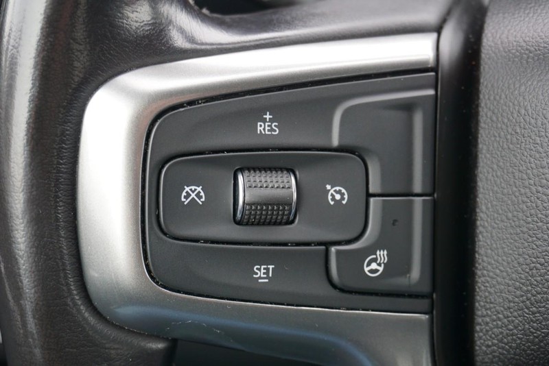 Chevrolet Silverado 1500 Vehicle Full-screen Gallery Image 38