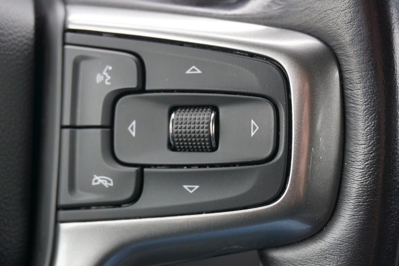 Chevrolet Silverado 1500 Vehicle Full-screen Gallery Image 39