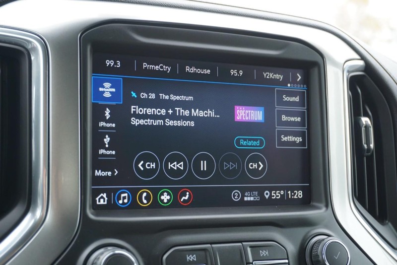 Chevrolet Silverado 1500 Vehicle Full-screen Gallery Image 42