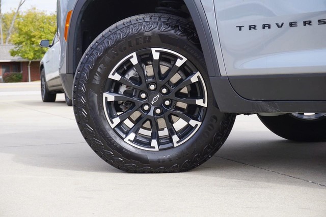 2024 Chevrolet Traverse Z71 AWD image 15