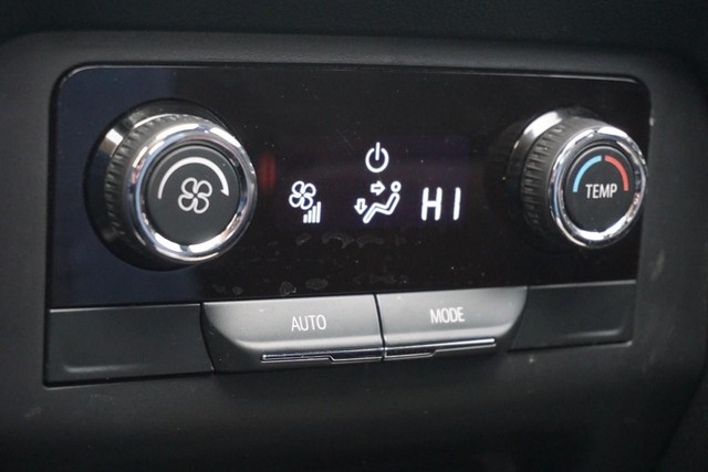 2024 Chevrolet Traverse Z71 AWD image 35