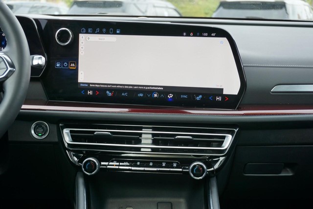 2024 Chevrolet Traverse Z71 AWD image 38