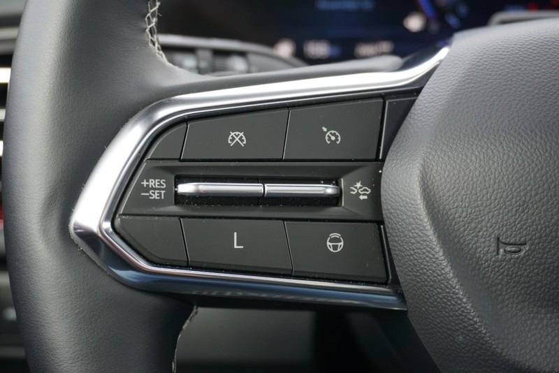 Chevrolet Traverse Vehicle Full-screen Gallery Image 39