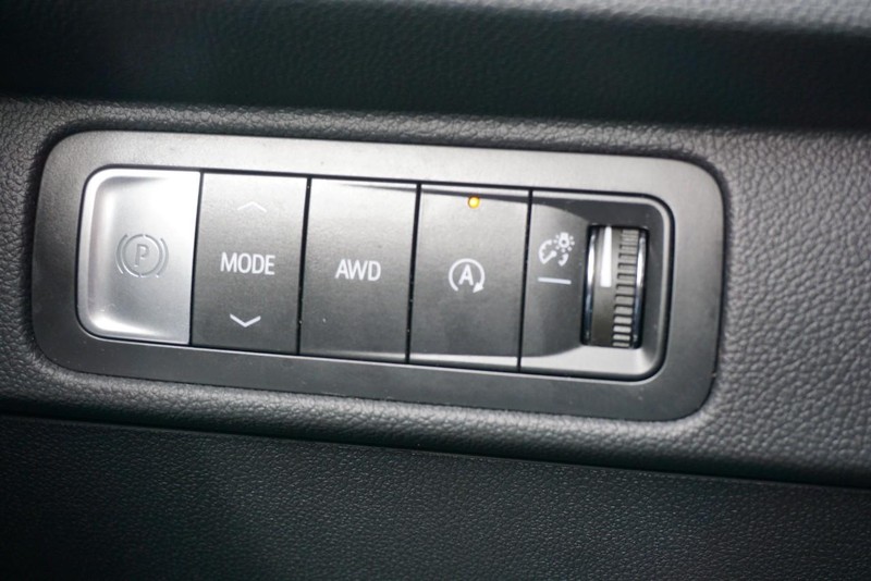 Chevrolet Traverse Vehicle Full-screen Gallery Image 42