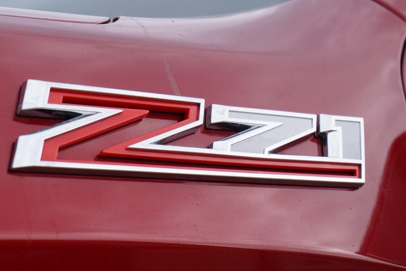 Chevrolet Silverado 1500 Vehicle Full-screen Gallery Image 12