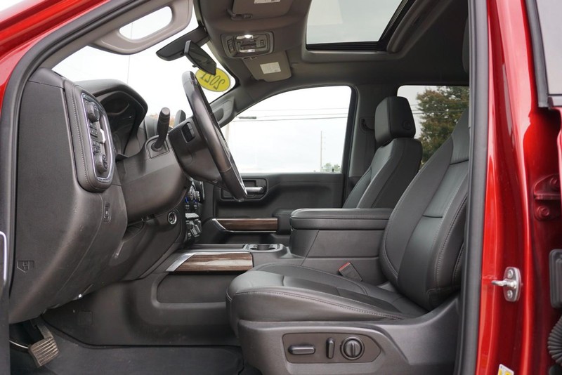 Chevrolet Silverado 1500 Vehicle Full-screen Gallery Image 25