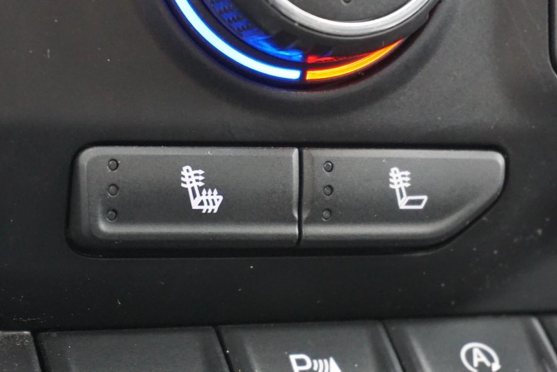 Chevrolet Silverado 1500 Vehicle Full-screen Gallery Image 45