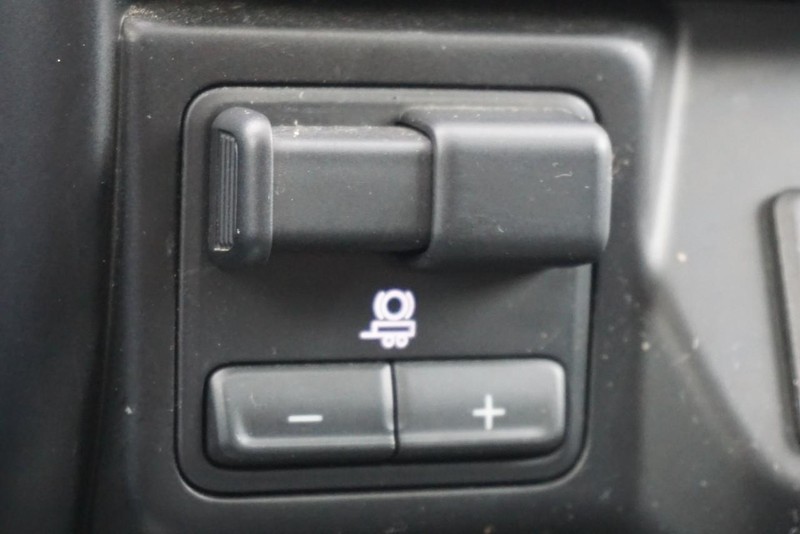 Chevrolet Silverado 1500 Vehicle Full-screen Gallery Image 47