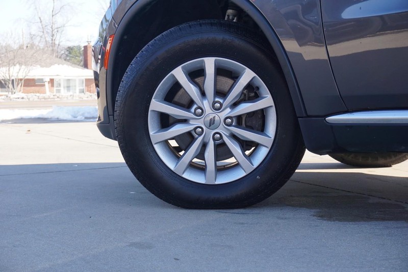 Dodge Durango Vehicle Full-screen Gallery Image 14