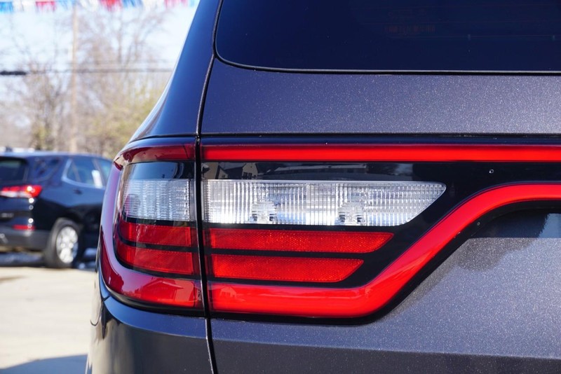 Dodge Durango Vehicle Full-screen Gallery Image 16