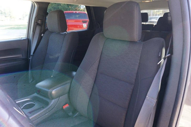 Dodge Durango Vehicle Full-screen Gallery Image 24