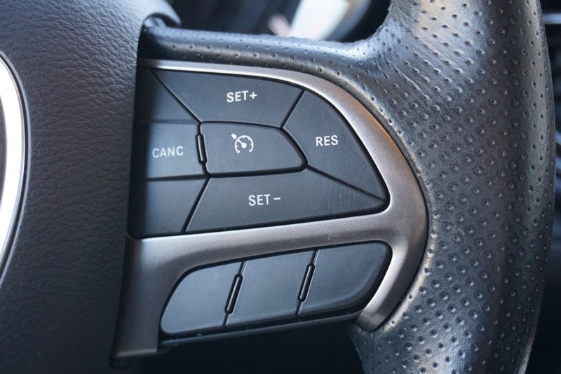 Dodge Durango Vehicle Full-screen Gallery Image 38