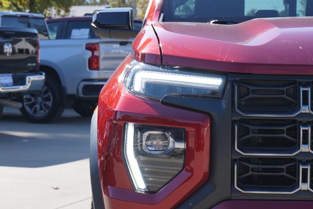 2023 GMC Canyon AT4 Crew Cab 4WD image 09