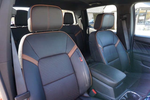 2023 GMC Canyon AT4 Crew Cab 4WD image 32