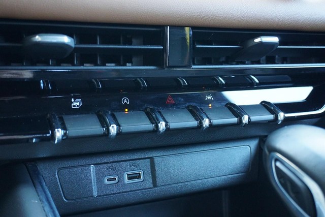 2023 GMC Canyon AT4 Crew Cab 4WD image 43