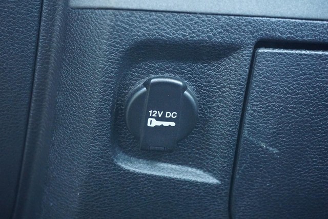 2018 Ram 1500 2WD Tradesman Regular Cab image 31