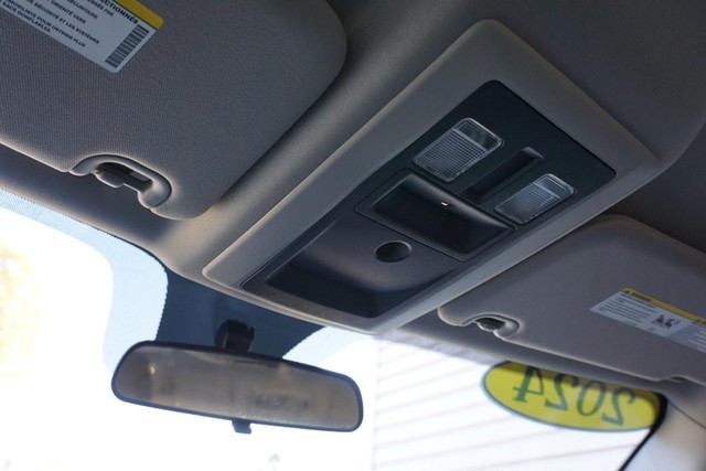 2018 Ram 1500 2WD Tradesman Regular Cab image 37