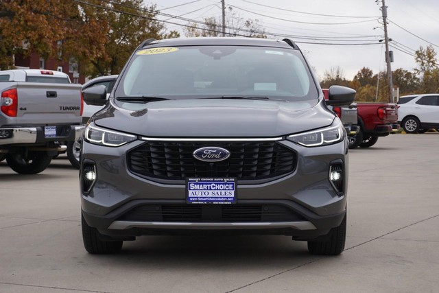 2023 Ford Escape Platinum AWD image 08