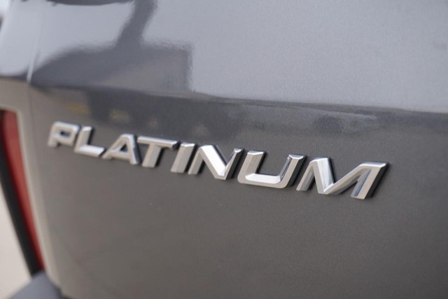 2023 Ford Escape Platinum AWD image 18